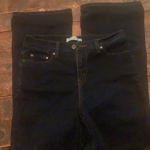 Women’ Levi boot cut jeans